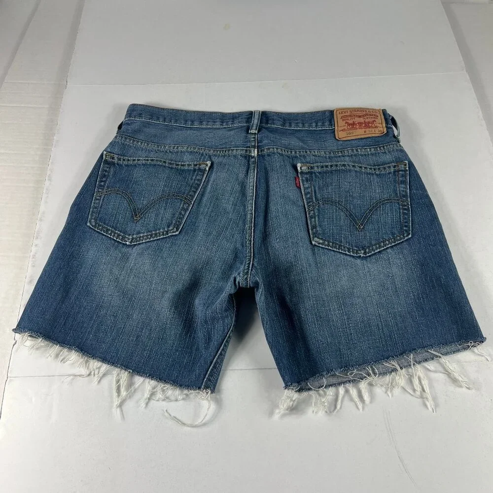 Levi's Jean Shorts Men's 35* 569 Loose Blue Cut Off Faded Denim Jorts Tag 34